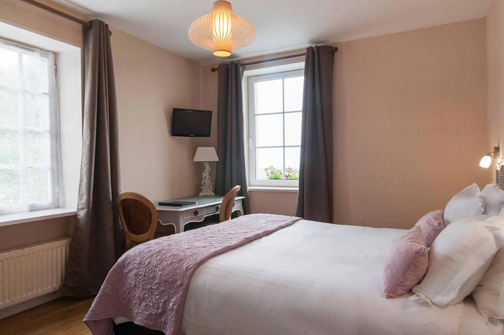 Manoir De La Roche Torin, The Originals Relais Hotel Courtils Bagian luar foto